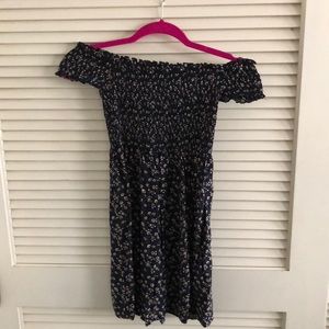 BRANDY MELVILLE OFF THE SHOULDER DRESS